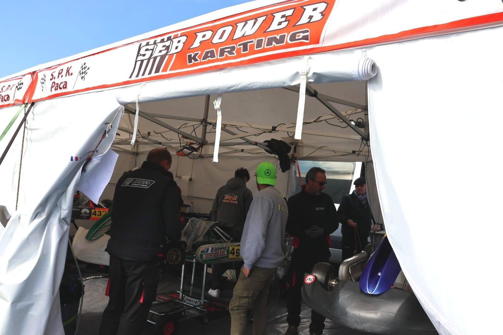 photo de couverture Club de Karting & de Loisirs Mécaniques de Salon Grans